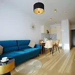 Lux I , Aqua Polanki , Baseny , Sauny , Silownia *