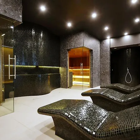 Lux I , Aqua Polanki , Baseny , Sauny , Silownia * Kolberg