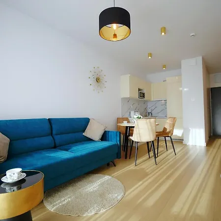 Lux I , Aqua Polanki , Baseny , Sauny , Silownia *