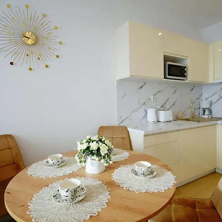 Lux I , Aqua Polanki , Baseny , Sauny , Silownia Kołobrzeg